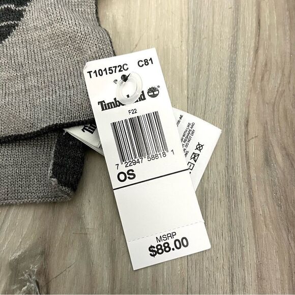 Timberland 2 Toned Gray Scarf and Hat Set NWT - Picture 2 of 6